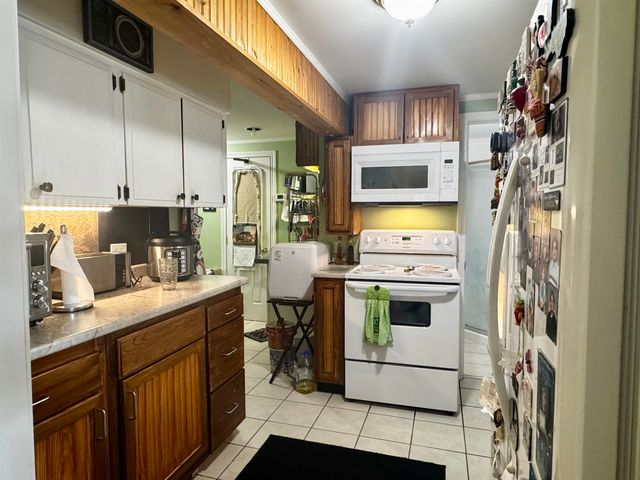 29 Campbell Road, Newport City, VT 05855