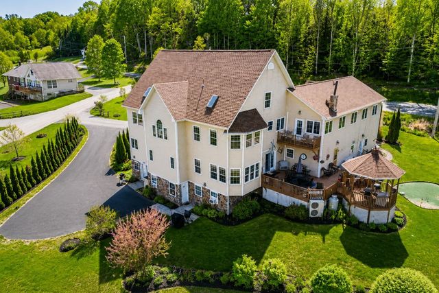 29 Campbell Road, Newport City, VT 05855