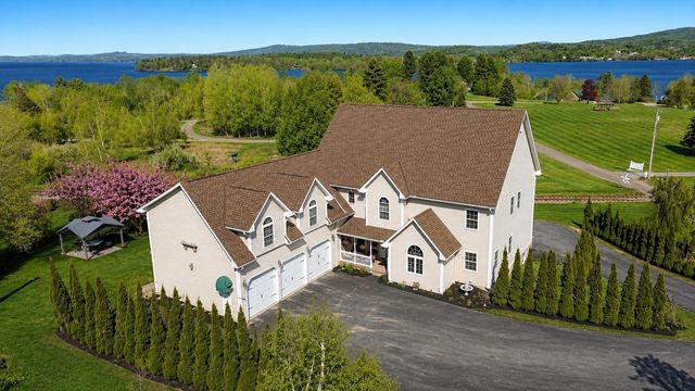 29 Campbell Road, Newport City, VT 05855