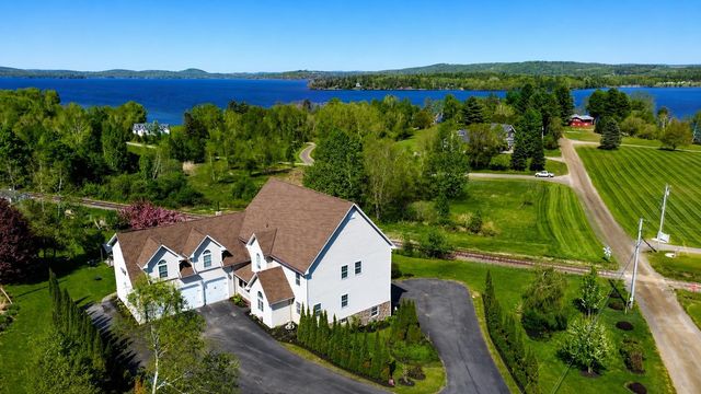 29 Campbell Road, Newport City, VT 05855