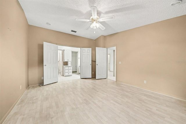 1204 MARIA COURT, Lady Lake, FL 32159