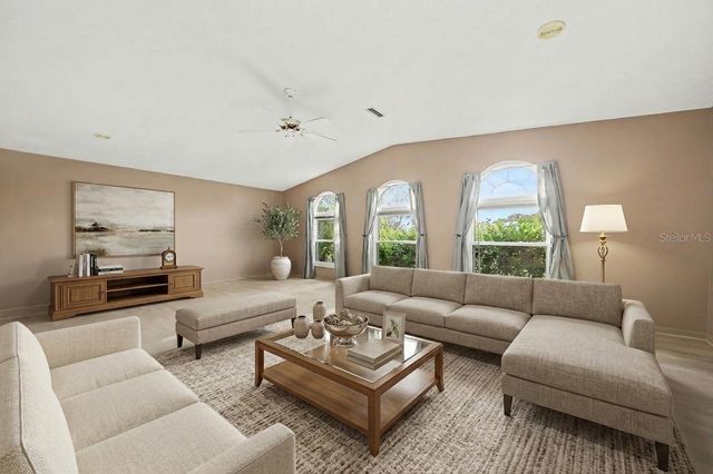 1204 MARIA COURT, Lady Lake, FL 32159