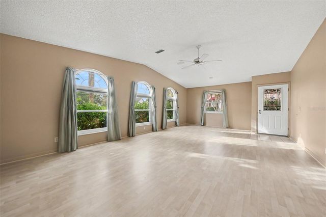 1204 MARIA COURT, Lady Lake, FL 32159