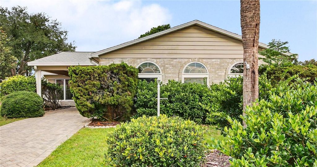 1204 MARIA COURT, Lady Lake, FL 32159