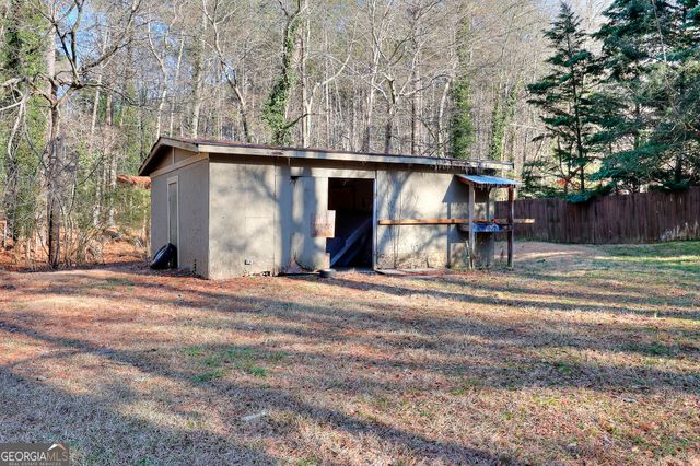 1210 Lee Peters Road, Loganville, GA 30052