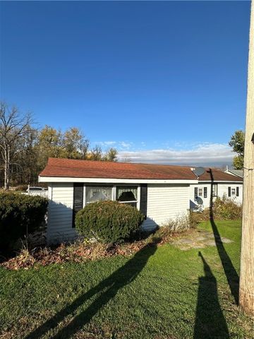 189 Apollo Rd Ext, Mt Pleasant Twp, PA 15666