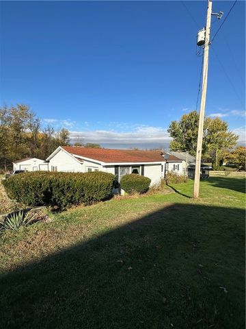 189 Apollo Rd Ext, Mt Pleasant Twp, PA 15666