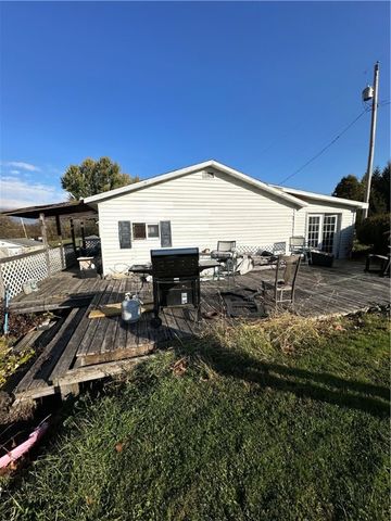 189 Apollo Rd Ext, Mt Pleasant Twp, PA 15666