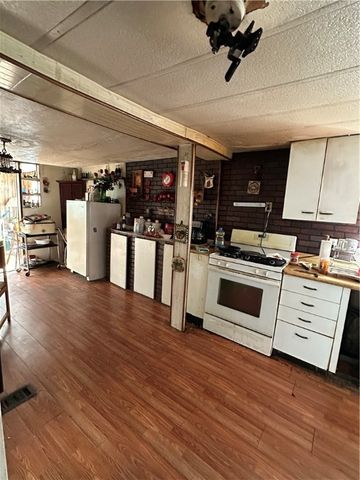 189 Apollo Rd Ext, Mt Pleasant Twp, PA 15666