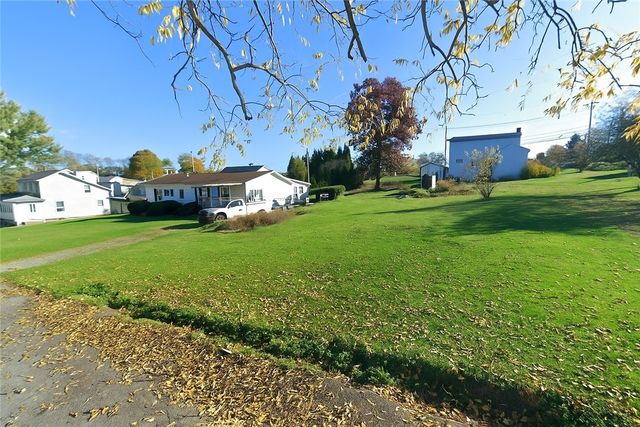 189 Apollo Rd Ext, Mt Pleasant Twp, PA 15666