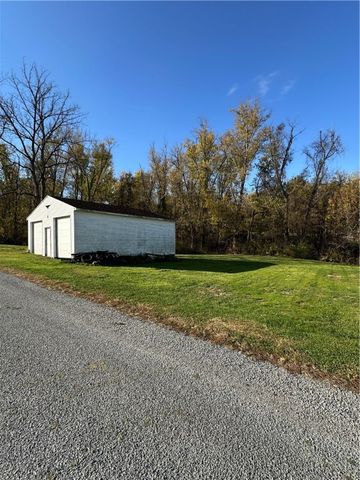 189 Apollo Rd Ext, Mt Pleasant Twp, PA 15666