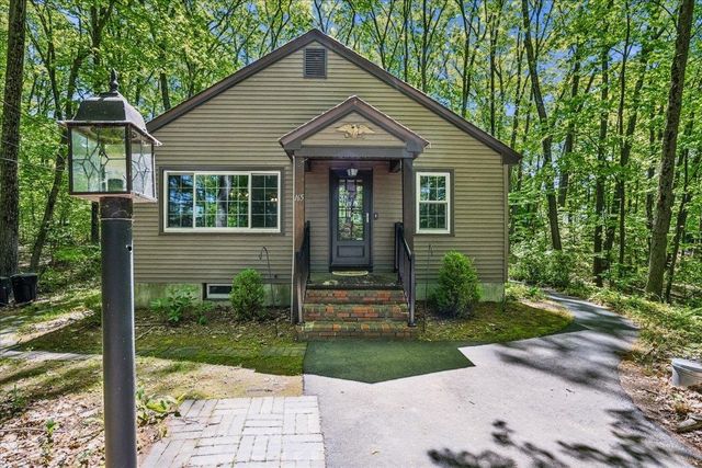 165 Tory Road, Manchester, NH 03104