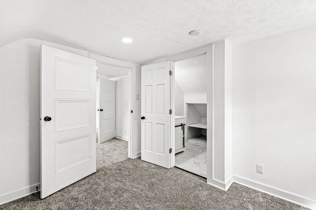 2109 Prairie Avenue, South Bend, IN 46613