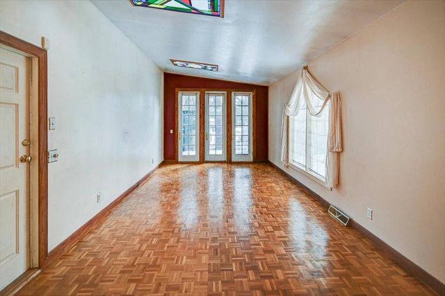 2102 Manor Green Drive, Madison, WI 53711