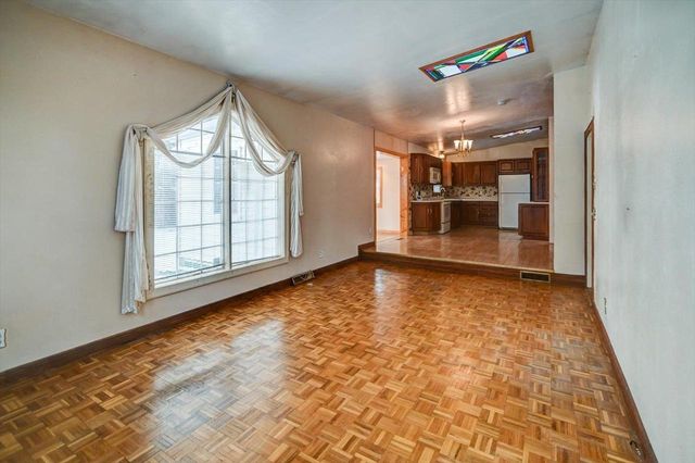 2102 Manor Green Drive, Madison, WI 53711