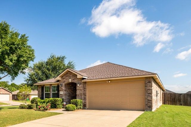 25 Larkspur Drive, Fate, TX 75087