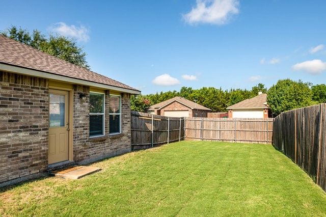 25 Larkspur Drive, Fate, TX 75087