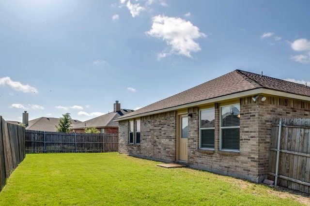25 Larkspur Drive, Fate, TX 75087