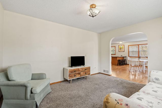 11886 194th Avenue NW, Elk River, MN 55330