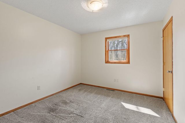 11886 194th Avenue NW, Elk River, MN 55330