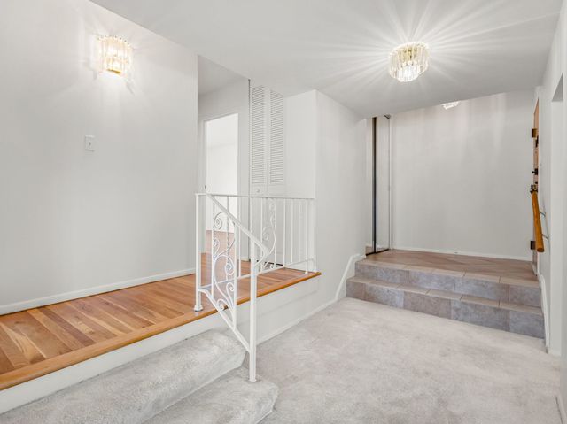 9009 Golf Road 2A, Des Plaines, IL 60016