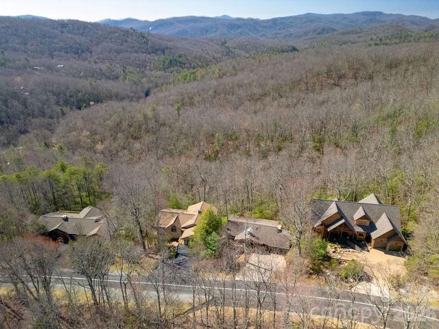416 Kanasgowa Drive, Brevard, NC 28712