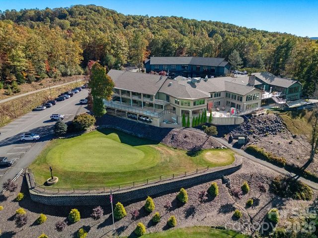 416 Kanasgowa Drive, Brevard, NC 28712