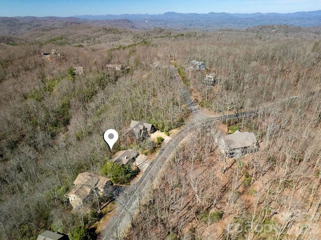 416 Kanasgowa Drive, Brevard, NC 28712
