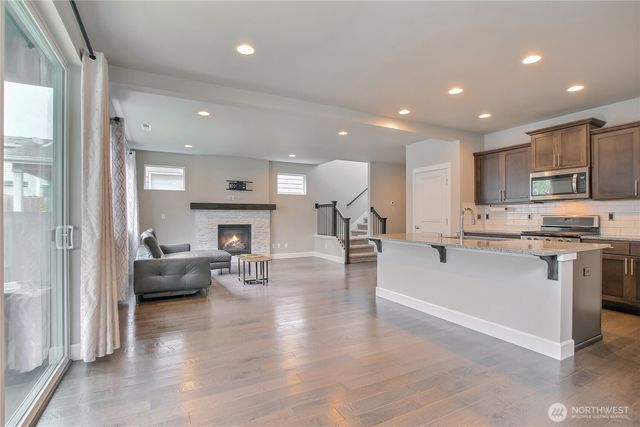 37309 29th Place S, Federal Way, WA 98003