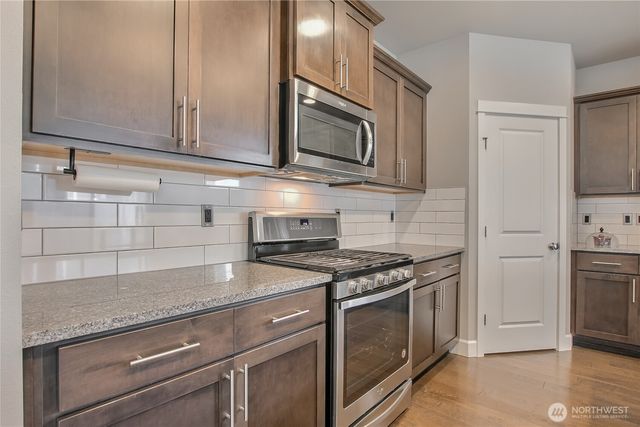 37309 29th Place S, Federal Way, WA 98003