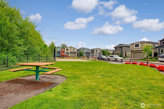 37309 29th Place S, Federal Way, WA 98003