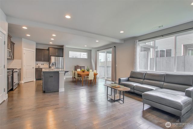37309 29th Place S, Federal Way, WA 98003