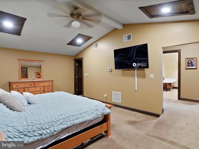 160 MAIN ST, Ridgeley, WV 26753