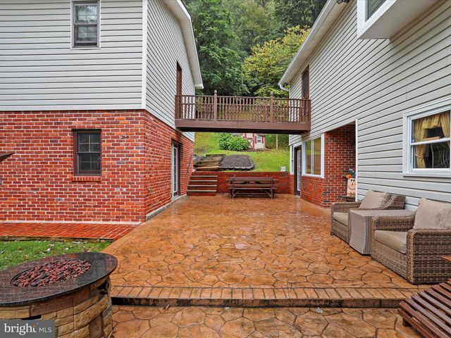 160 MAIN ST, Ridgeley, WV 26753