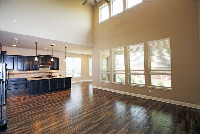 400 Cheyenne LN, Cedar Park, TX 78613