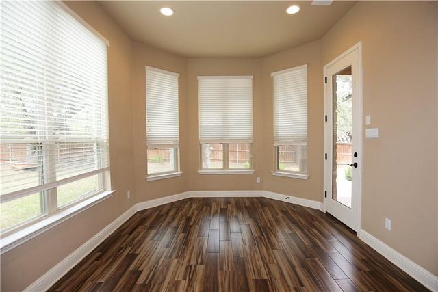 400 Cheyenne LN, Cedar Park, TX 78613