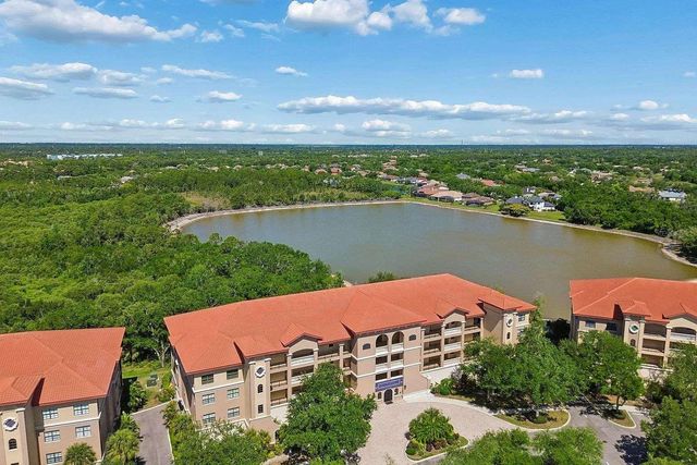 7702 LAKE VISTA COURT 202, Lakewood Ranch, FL 34202