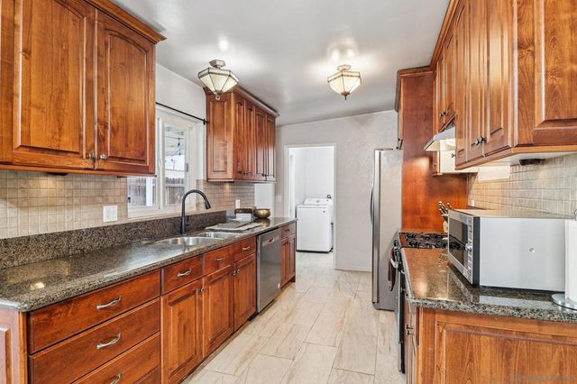 1097 Wayside Ave, El Cajon, CA 92021