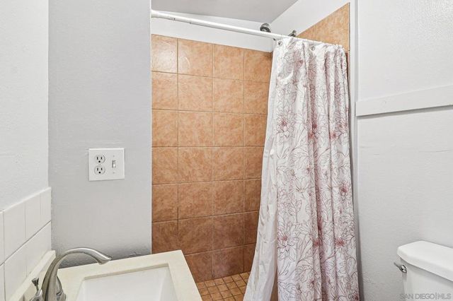 1097 Wayside Ave, El Cajon, CA 92021