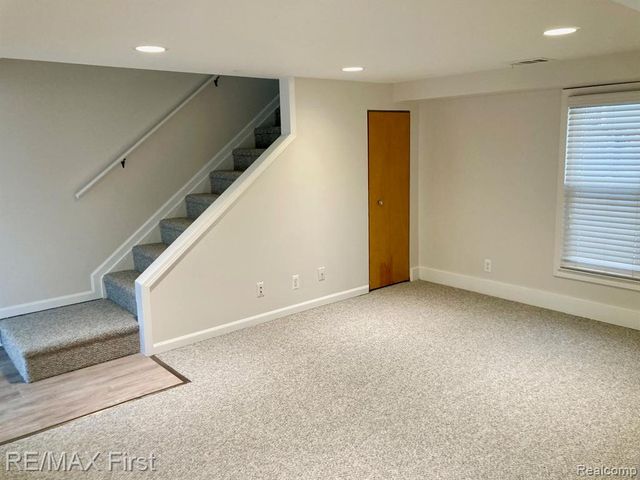 611 Fairgrove Avenue, Royal Oak, MI 48067