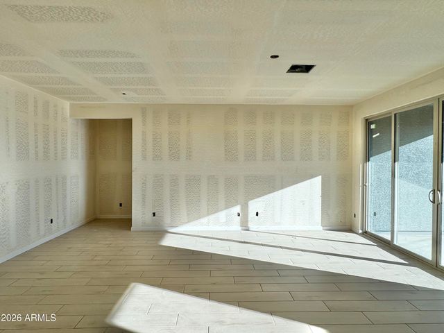 15617 W BROWN Street, Waddell, AZ 85355