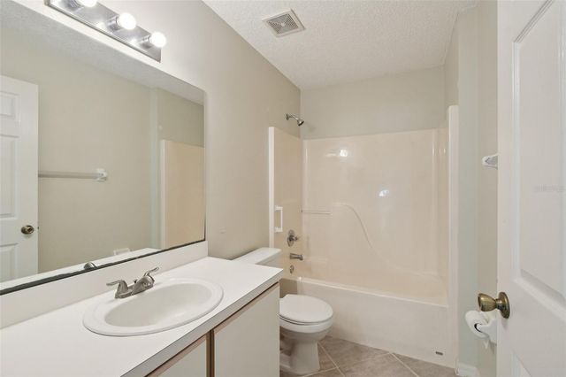 62 KANKAKEE TRAIL, Palm Coast, FL 32164