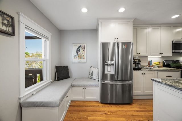 228 Havre St 3, Boston, MA 02128