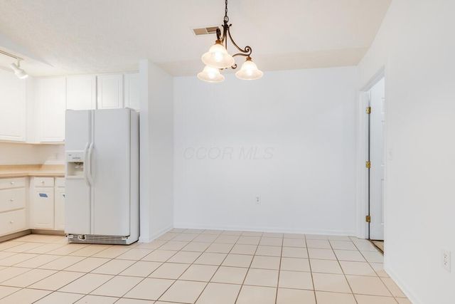 7890 Beamish Way, 9D, Blacklick, OH 43004