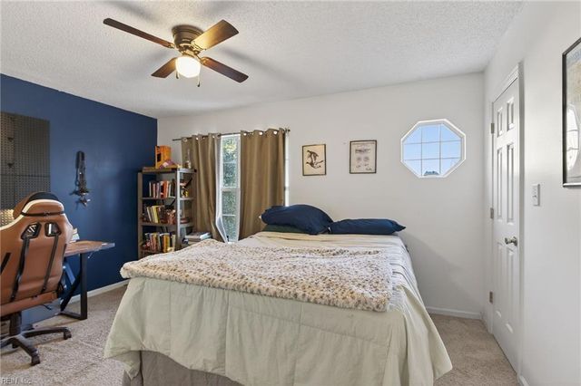 47 Creekstone DR, Newport News, VA 23603