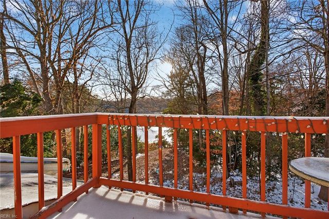 47 Creekstone DR, Newport News, VA 23603