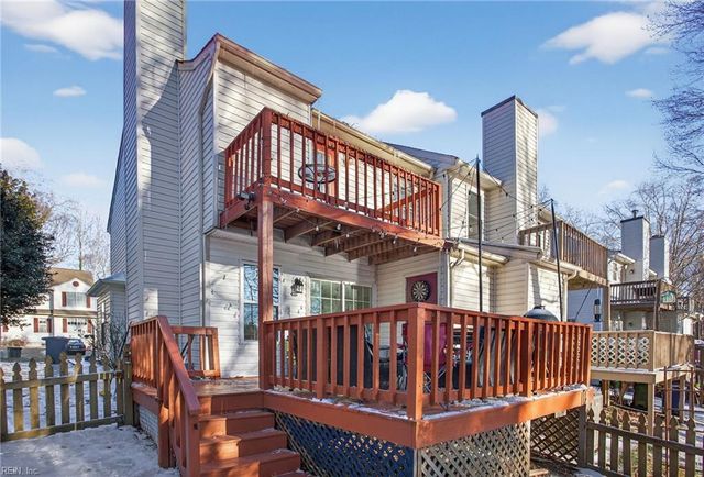 47 Creekstone DR, Newport News, VA 23603