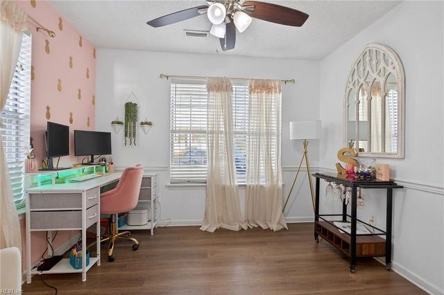 47 Creekstone DR, Newport News, VA 23603