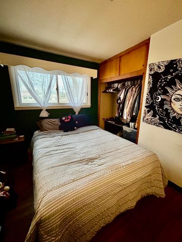 1580 Sunview Street, Muskegon, MI 49445