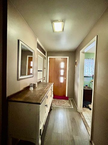 1580 Sunview Street, Muskegon, MI 49445